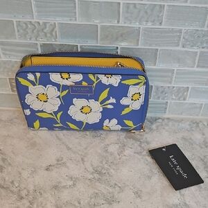 NWT Kate Spade Blue and White Floral Wallet